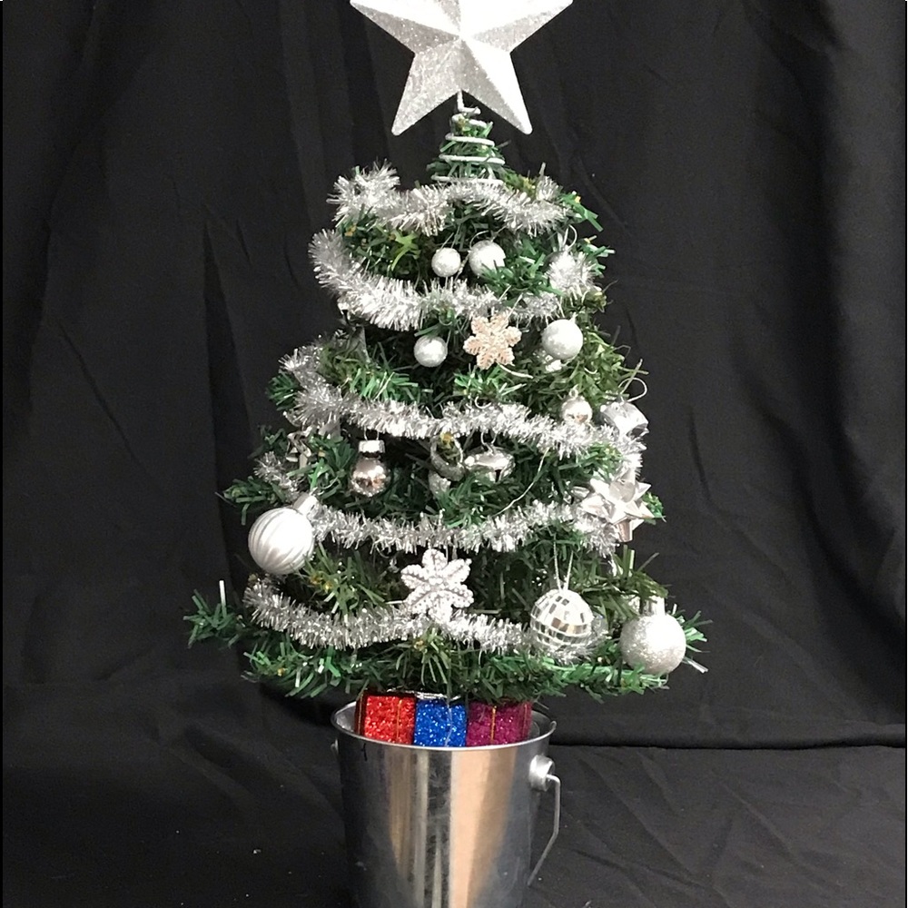 Table top Christmas tree 18” tall prelit and decorated!! - Picture 6 of 7